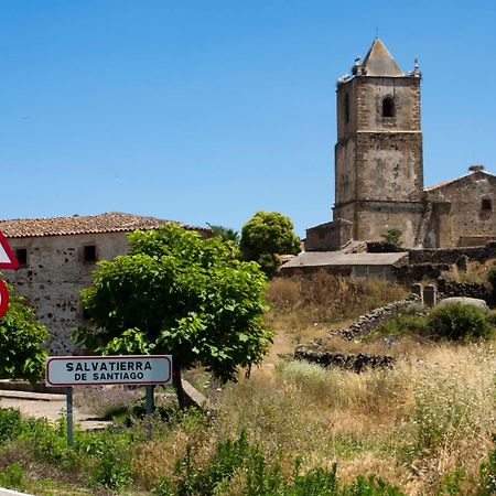 Casa Rural La Manzanilla Salvatierra de Santiago エクステリア 写真