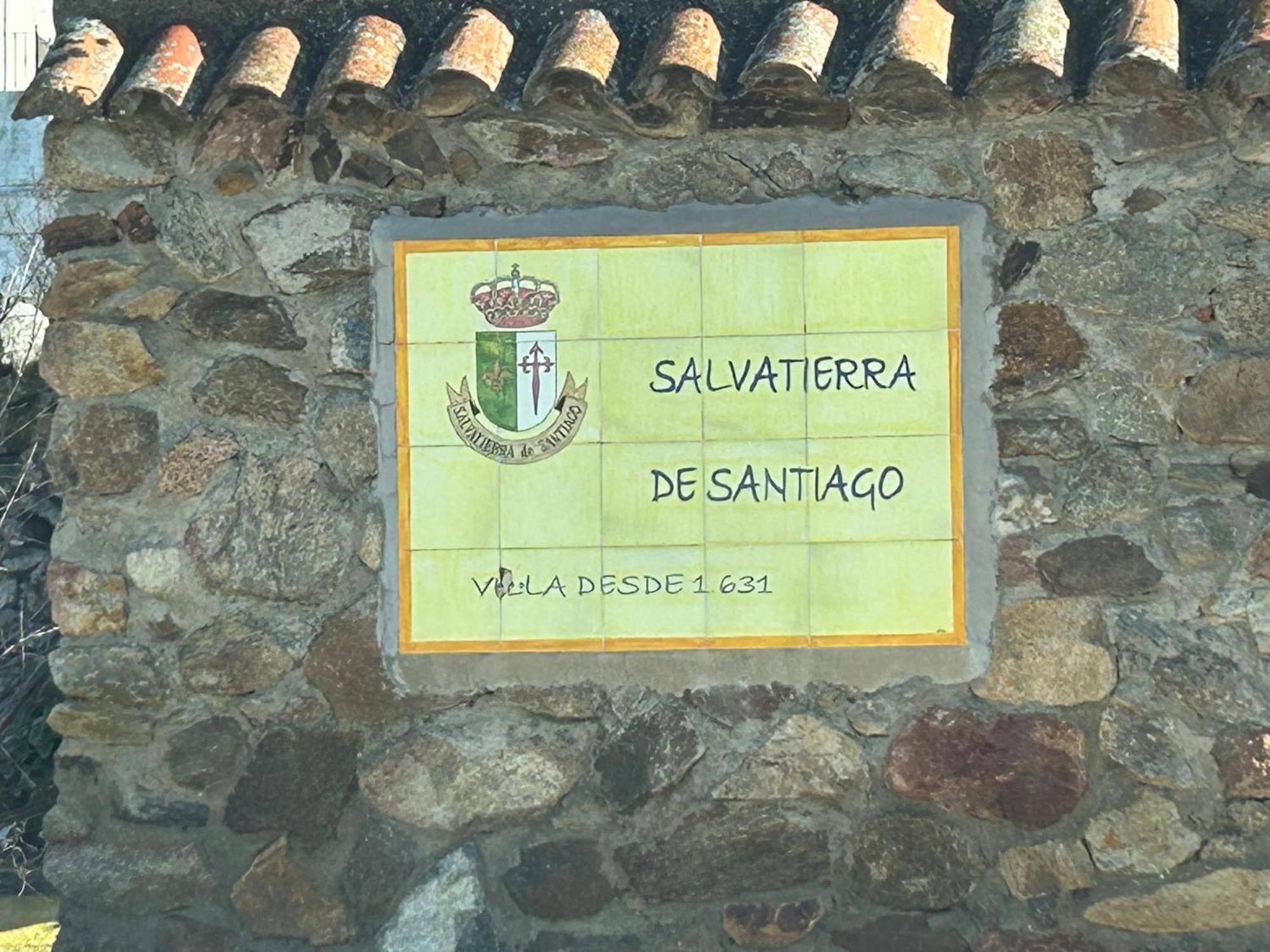 Casa Rural La Manzanilla Salvatierra de Santiago エクステリア 写真